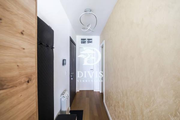 Slika 6 - Vojvode Dobrnjca, Jednoiposoban stan na prodaju, 40m2, 249.000€